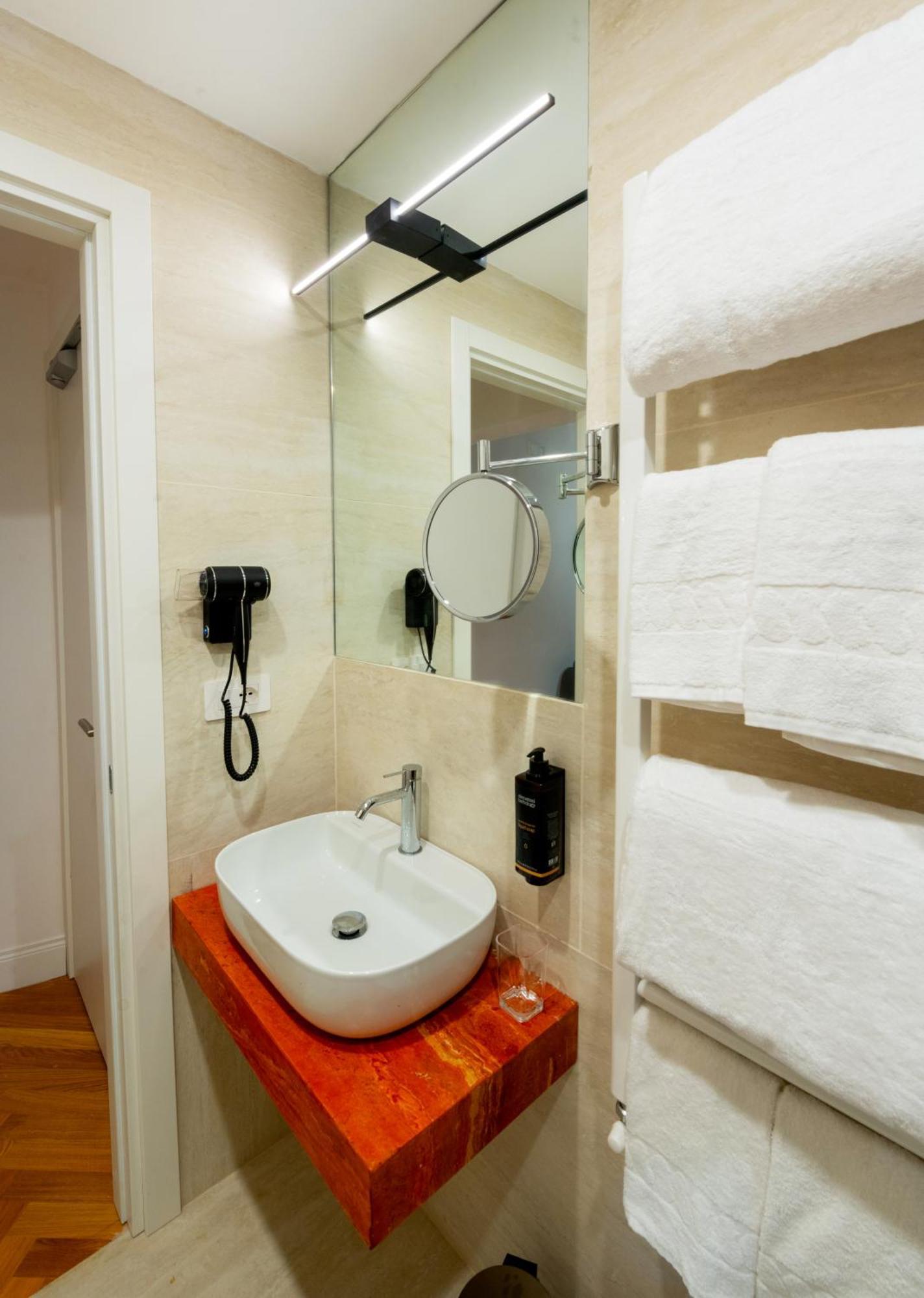 Agh - Capranica Hotel Rome Luaran gambar